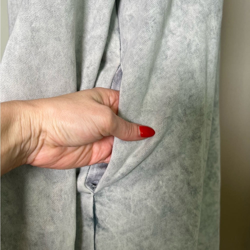 Newbury Kustom Cold Shoulder Long Sleeve Sweatshirt Dress Distressed Gray Medium - Picture 8 of 12